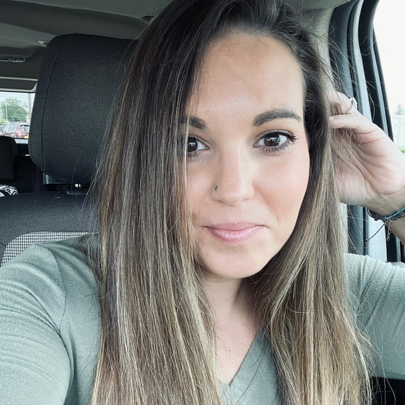 Meet your Posher, Tina - Picture 1 of 1